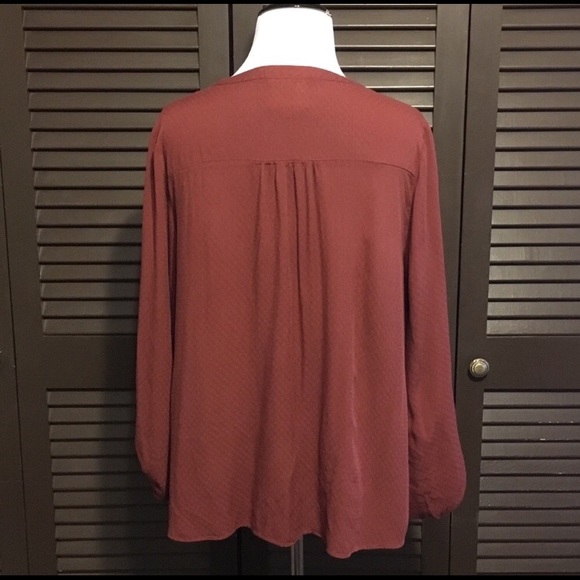 Beautiful Anthropologie Maeve Blouse - Picture 5 of 7